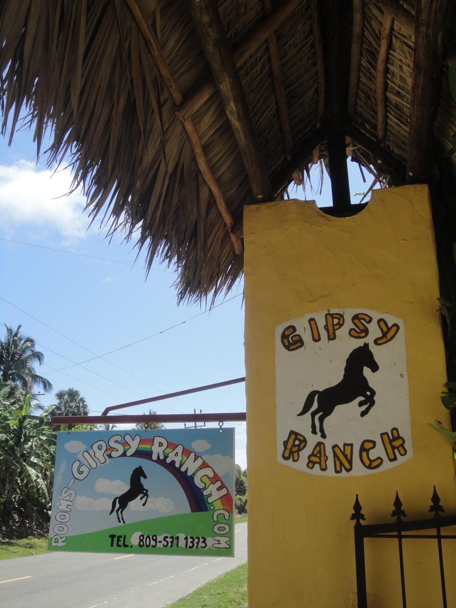 Gipsy Ranch Rooms Cabarete Eksteriør bilde
